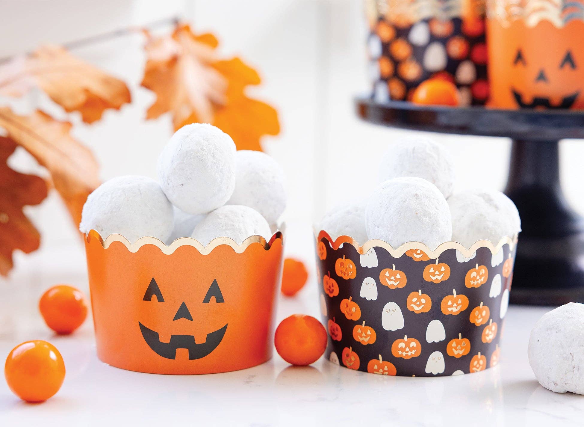 Jumbo Foiled Scattered Pumpkins 8 oz Baking Cups